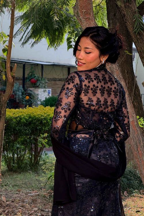 LAYLA: BLACK