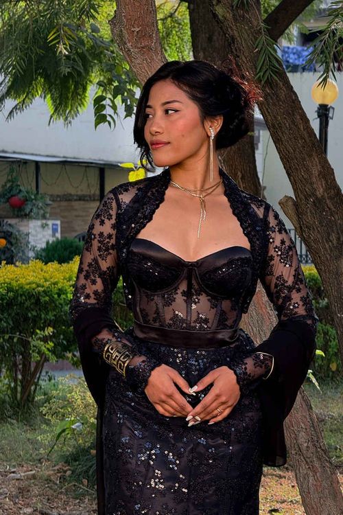 LAYLA: BLACK