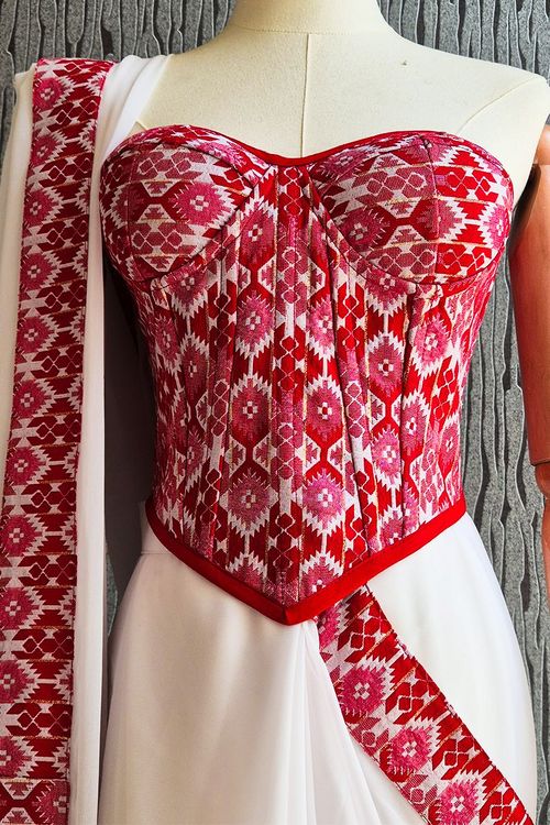 NEPALI DHAKA CORSET BORDER SAREE: Georgette  - Traditional Alley